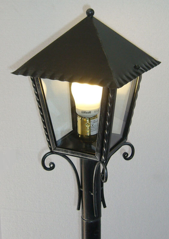 Lanterna in ferro quadrata modello Alpi
