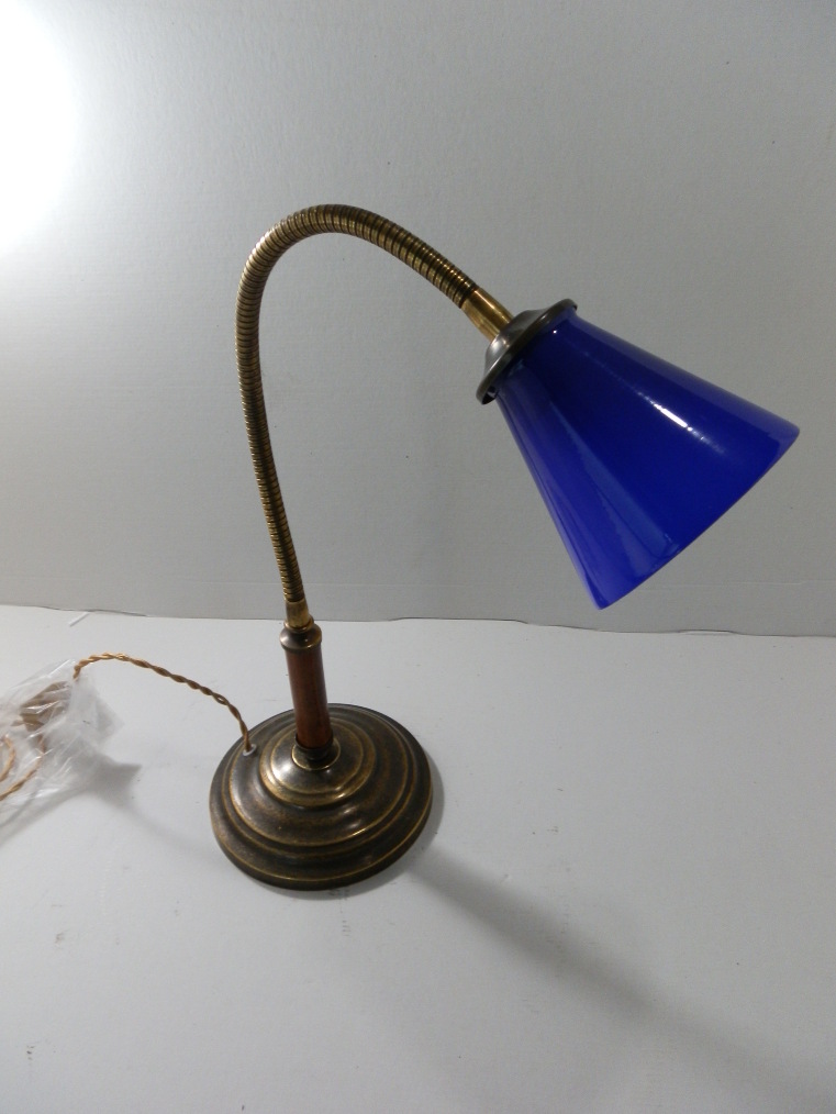 Lampada banchiere con vetro blu