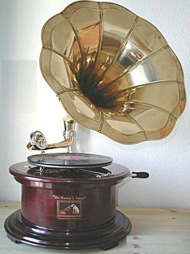 round-gramophone.jpg