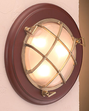 Lampada tonda in ottone su base in legno diametro 30 cm