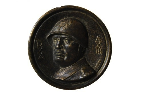 Medaglione in bronzo con effige di Mussolini
