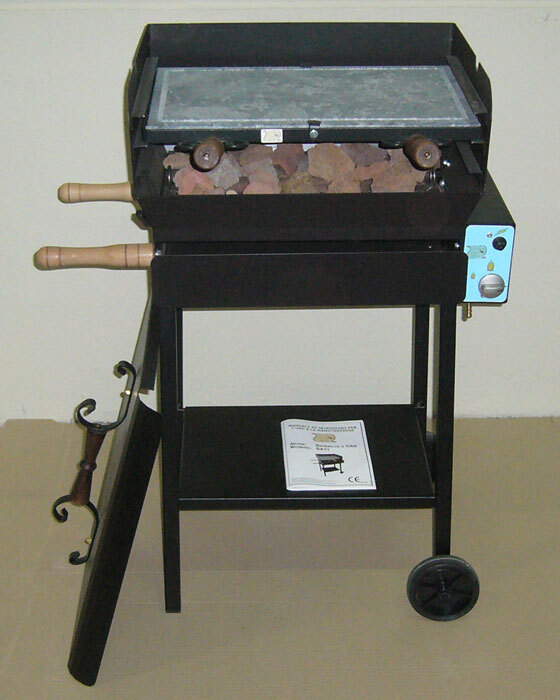 Barbecue in ferro modello Alpina con pietra lavica