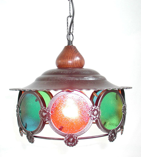 Lanterna in ferro con vetri colorati 30 cm