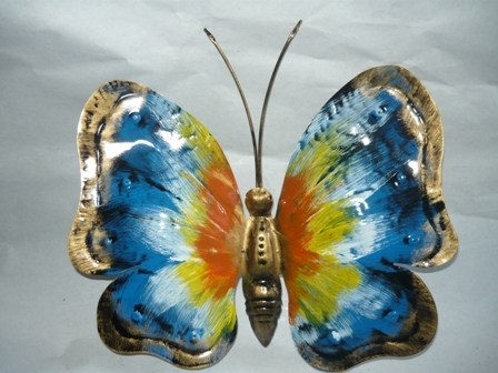 Farfalla gigante in ferro dipinta a mano