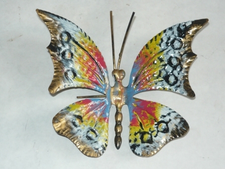 Farfalla misura da 13 cm in ferro colorata
