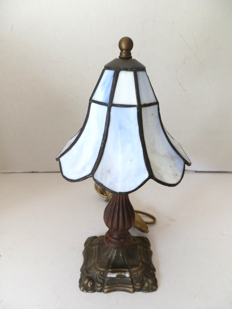 Lampada da tavolo Abat-jour in ottone e legno con vetro tiffany