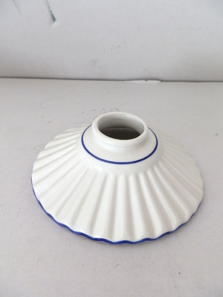 Ceramica bianca con bordo blu 20 cm per applique e lampadari
