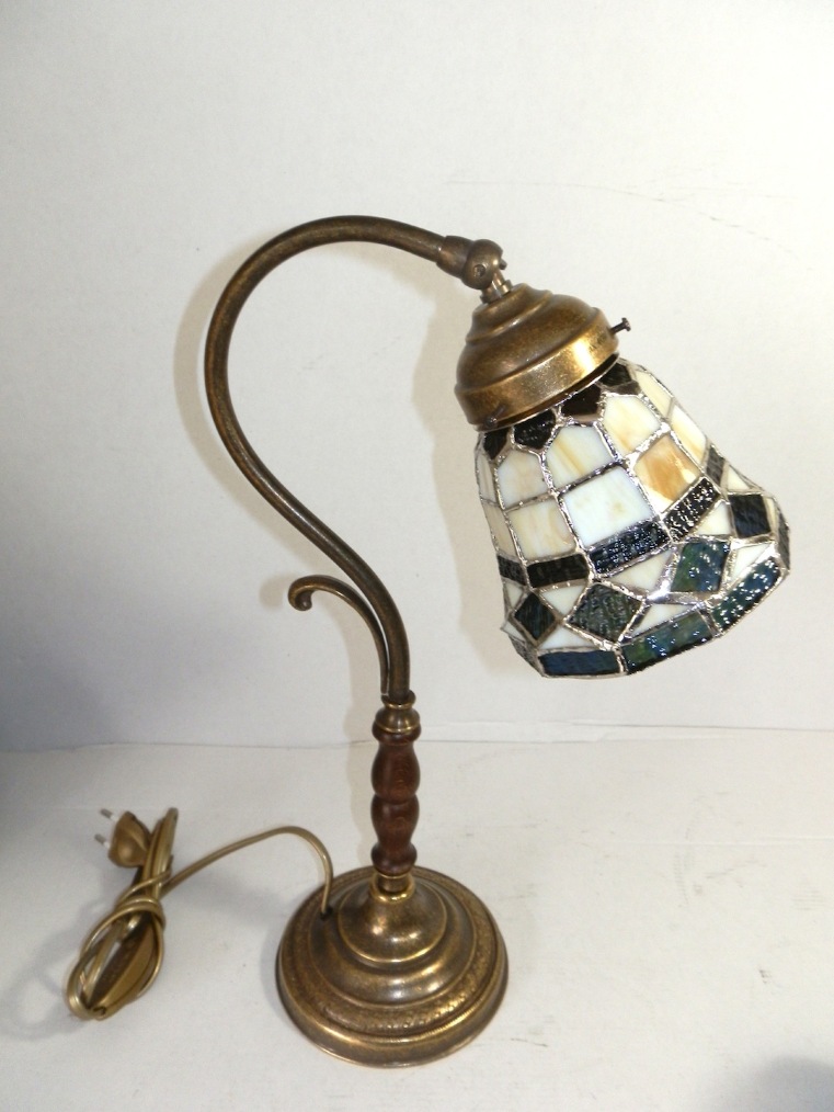 Lampada da tavolo abat-jour ottone inserto in legno vetro TIFFANY