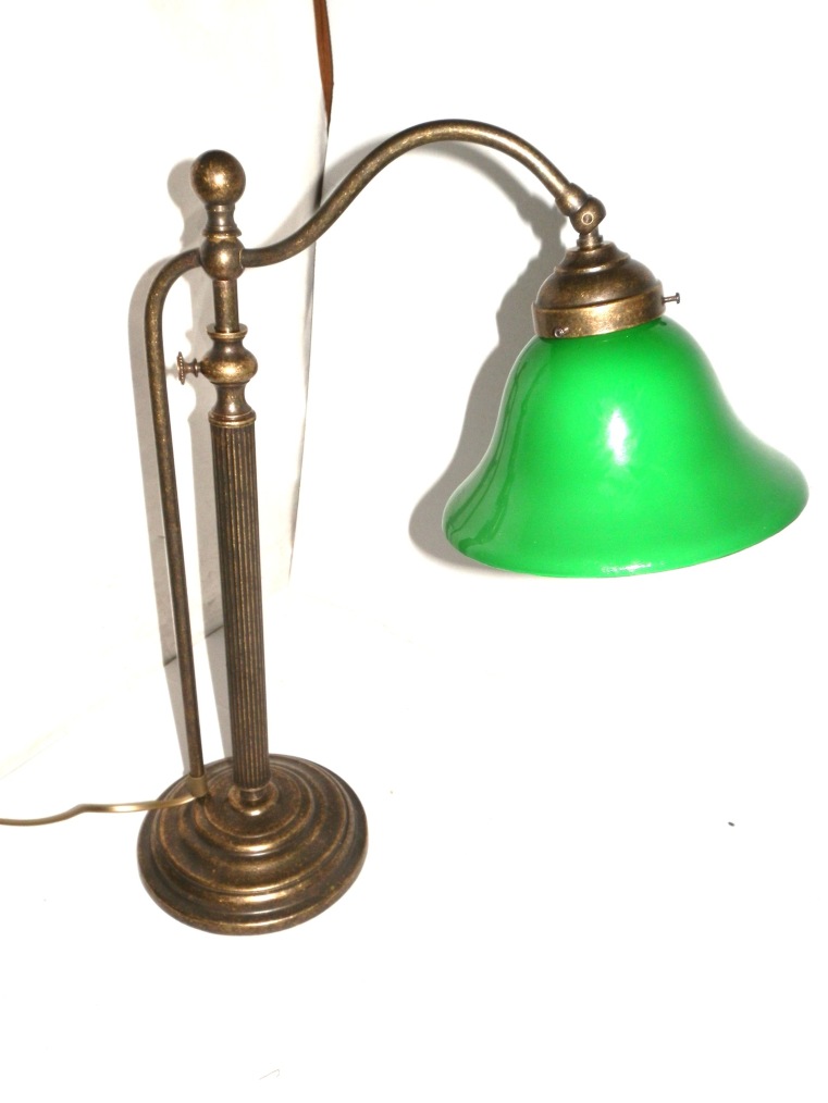 Lampada da tavolo da ufficio scrivania in ottone con vetro opaline verde